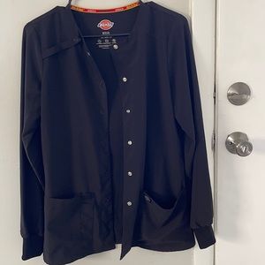 BLACK SCRUB JACKET
